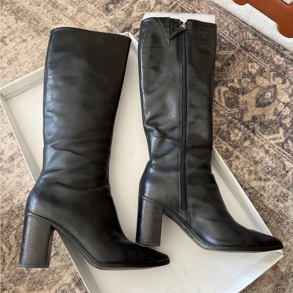 Black Leather Knee-High Mikki Up Block Boots - SCHUTZ